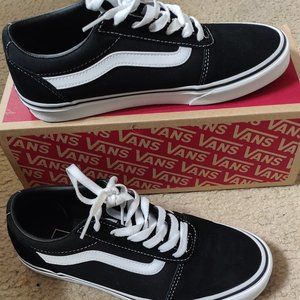 Vans Lo Ward Sneakers Womens